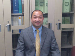 弁理士 吉田